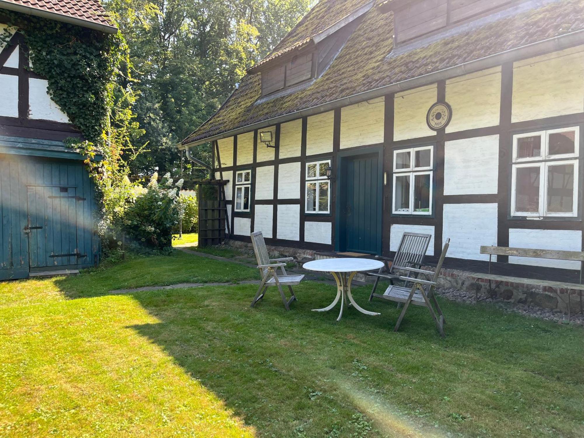 „Altes Forsthaus“ Am Schloss Uelzen Exterior photo